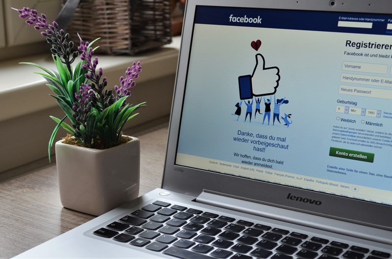 วิธีจีบสาวบน Facebook วิธีจีบสาวบน Facebook