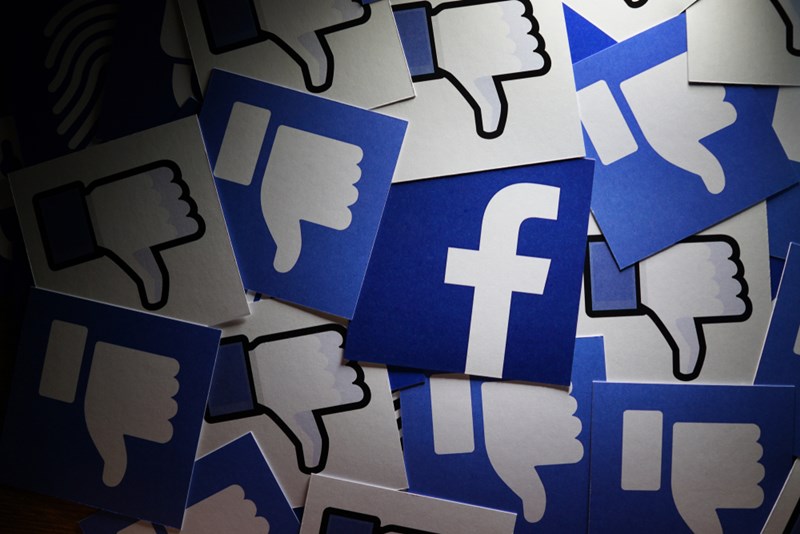 รวม 10 เรื่องฉาว ๆ ของ Facebook รวม 10 เรื่องฉาว ๆ ของ Facebook