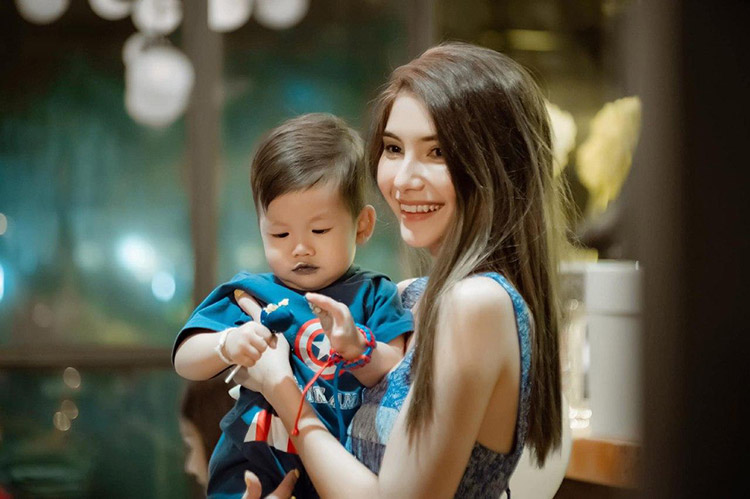 ซาร่า คาซิงกินี ซาร่า คาซิงกินี