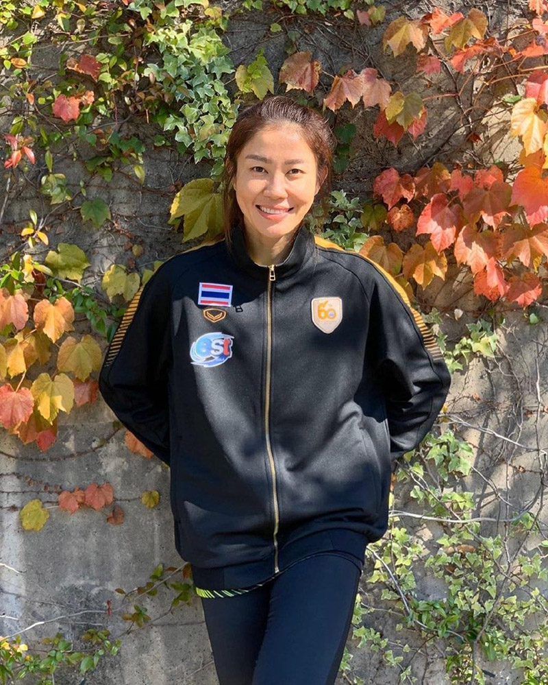 นุศรา ต้อมคำ นุศรา ต้อมคำ
