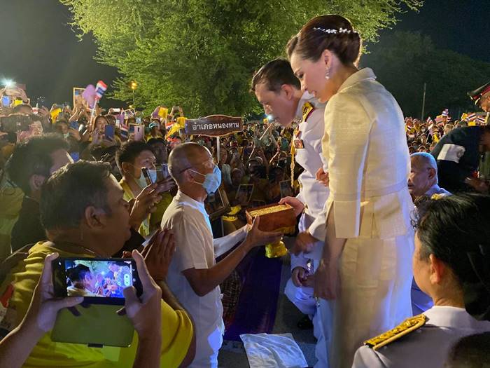 ในหลวง ร.10 ในหลวง ร.10