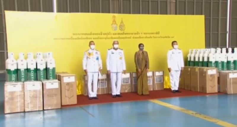 ในหลวง พระราชินี พระราชทานเครื่องมือแพทย์ช่วยโควิด อินเดีย ในหลวง พระราชินี พระราชทานเครื่องมือแพทย์ช่วยโควิด อินเดีย