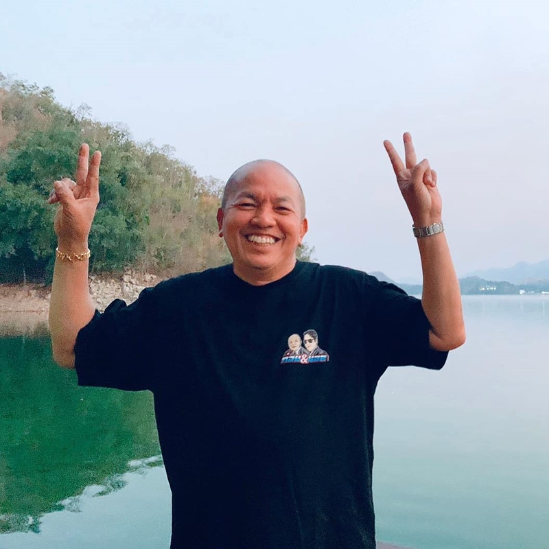 ค่อม ชวนชื่น ค่อม ชวนชื่น