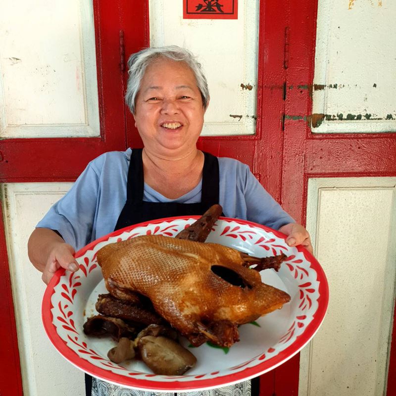 อาม่า ร้านเป็ดพะโล้ จี่เซ่งเฮง เสียชีวิตจากโควิด อาม่า ร้านเป็ดพะโล้ จี่เซ่งเฮง เสียชีวิตจากโควิด