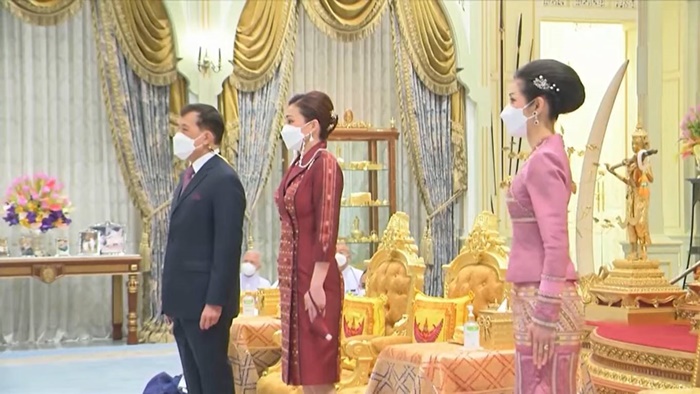 ในหลวง - พระราชินี ในหลวง - พระราชินี