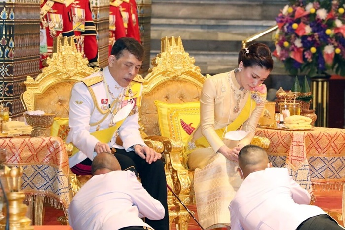 ในหลวง - พระราชินี ในหลวง - พระราชินี