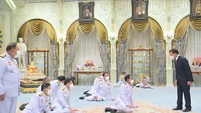 ในหลวง - พระราชินี ในหลวง - พระราชินี