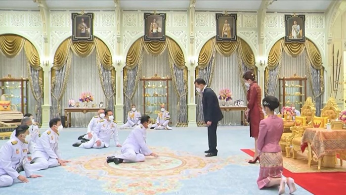 ในหลวง - พระราชินี ในหลวง - พระราชินี