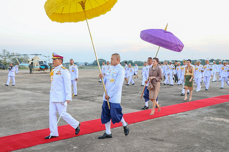 ในหลวง - พระราชินี ในหลวง - พระราชินี