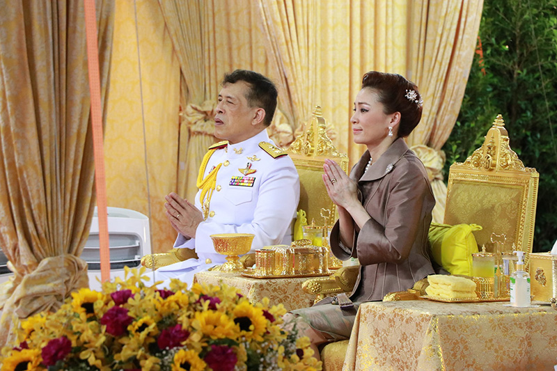 ในหลวง - พระราชินี ในหลวง - พระราชินี