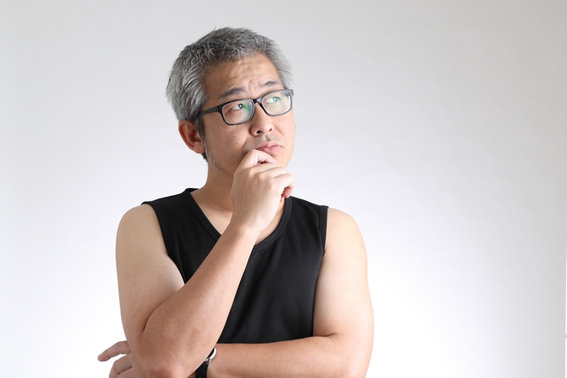 ผู้ชายอายุ 40 ยกเวท ผู้ชายอายุ 40 ยกเวท