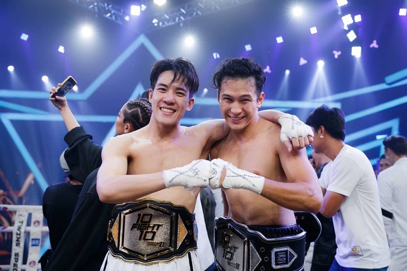 ฟิลลิปส์ ทินโรจน์ ประวัติ ฟิลลิปส์ ทินโรจน์ ประวัติ