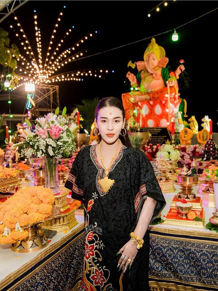 เจ๊ฟองเบียร์ เจ๊ฟองเบียร์