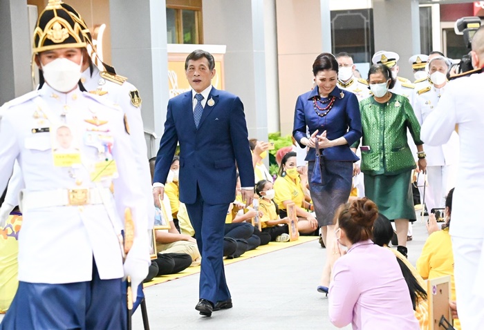 ในหลวง - พระราชินี ในหลวง - พระราชินี