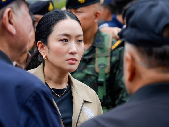 เลขทะเบียนรถนายกฯ ลงพื้นที่สุรินทร์ เลขทะเบียนรถนายกฯ ลงพื้นที่สุรินทร์