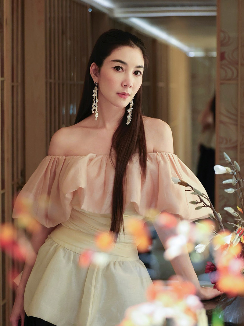 วุ้นเส้น เจอดราม่า ชุดไปงานศพไม่เหมาะสม วุ้นเส้น เจอดราม่า ชุดไปงานศพไม่เหมาะสม