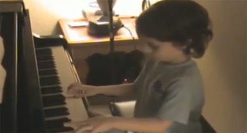 หนูน้อยอเมริกัน 5 ขวบ เล่นเปียโนขั้นเทพ คาดเป็นบีโธเฟ่นคนต่อไป