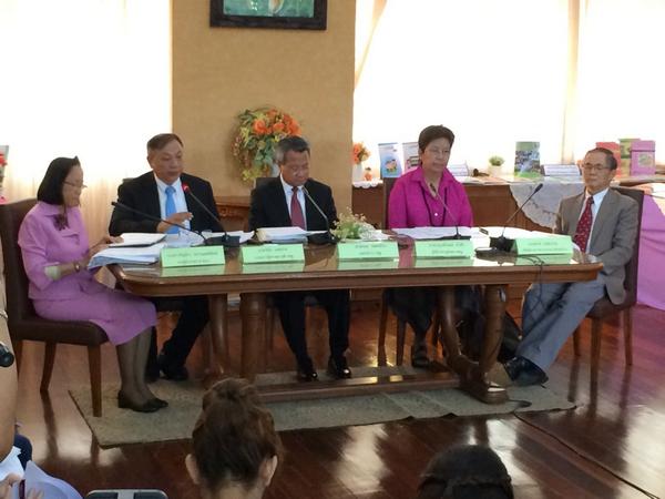 สพฐ. แถลงปรับแบบเรียนเทอม 2 สพฐ. แถลงปรับแบบเรียนเทอม 2