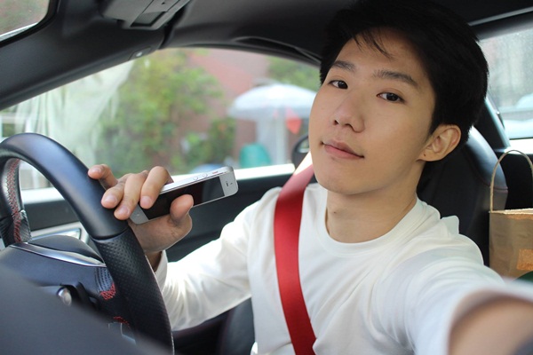 พ่อค้าข้าวขาหมูสุดหล่อ พ่อค้าข้าวขาหมูสุดหล่อ