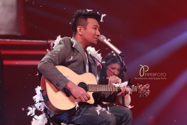 โฟกัส จีระกุล กับซีนอารมณ์เศร้า ๆ บนเวที The Voice 2 โฟกัส จีระกุล กับซีนอารมณ์เศร้า ๆ บนเวที The Voice 2