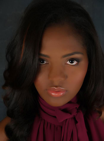 Miss Angola-Vaumara Rebelo 