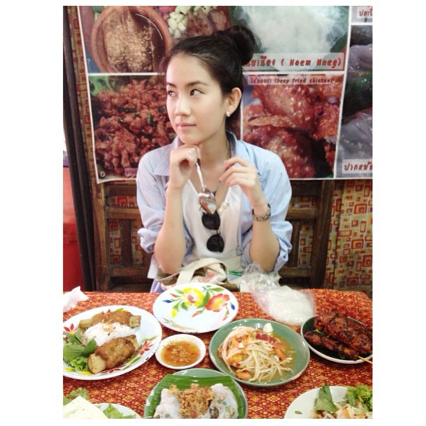 พลอย ภัทรากร ตั้งศุภกุล พลอย ภัทรากร ตั้งศุภกุล