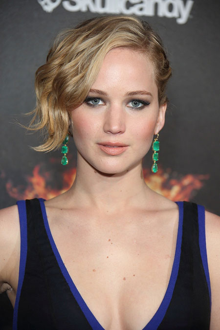 เจนนิเฟอร์ ลอว์เรนซ์ (Jennifer Lawrence) เจนนิเฟอร์ ลอว์เรนซ์ (Jennifer Lawrence)