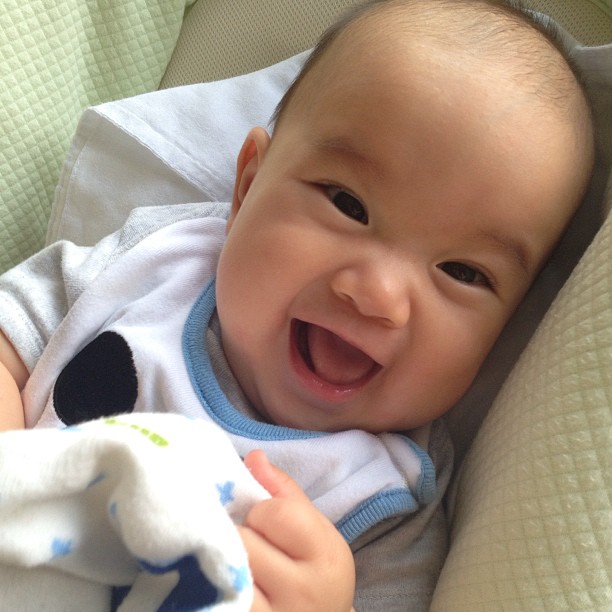 ชมภาพ น้องแพทริก ลูก นิหน่า - แบงค์ จ้ำม่ำ น่าฟัดสุด ๆ