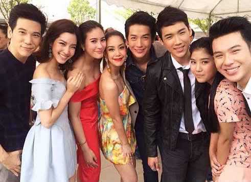 เรื่องย่อละคร ฝันเฟื่อง เรื่องย่อละคร ฝันเฟื่อง