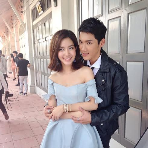 เรื่องย่อละคร ฝันเฟื่อง เรื่องย่อละคร ฝันเฟื่อง