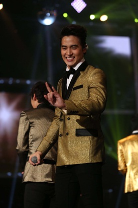 คอนเสิร์ต หล่อมากมาก คอนเสิร์ต หล่อมากมาก