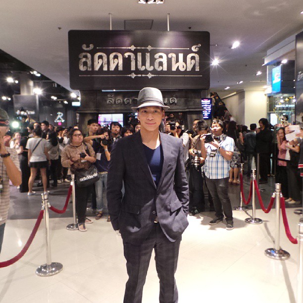 ลัดดาแลนด์ ละครเวที รอบกาล่า ลัดดาแลนด์ ละครเวที รอบกาล่า