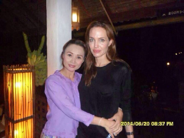 แองเจลิน่า โจลี มาไทย แองเจลิน่า โจลี มาไทย