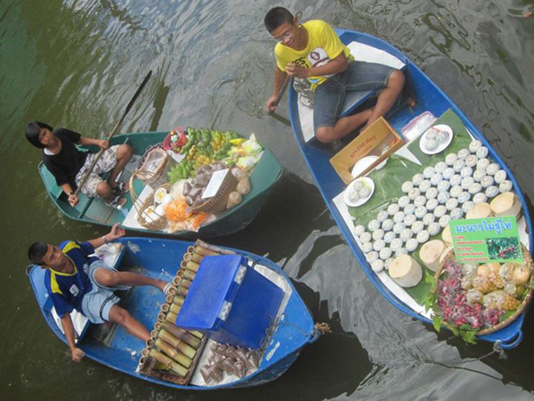 ตลาดน้ำกวางโจว เพชรบุรี