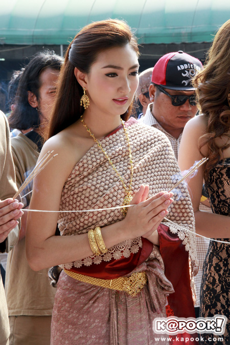 ละคร แหวนสวาท บวงสรวง ละคร แหวนสวาท บวงสรวง