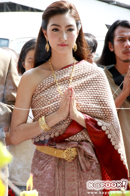 ละคร แหวนสวาท บวงสรวง ละคร แหวนสวาท บวงสรวง