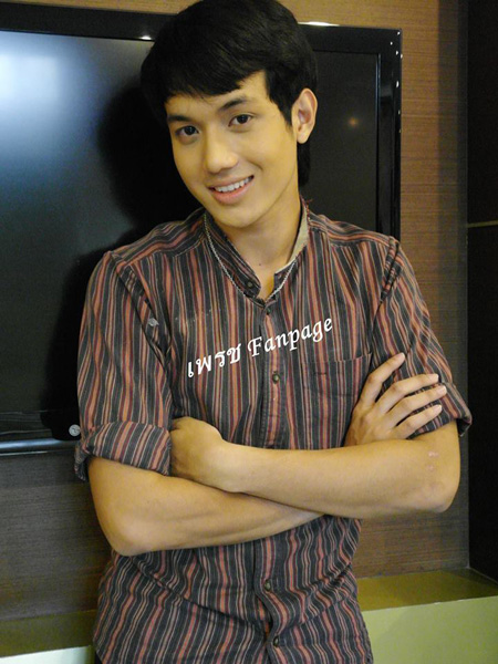เพชร นพรัตน์ ประเสริฐสุข เพชร นพรัตน์ ประเสริฐสุข