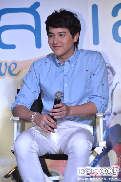 เจมส์ จิรายุ - เปิดตัวภาพยนตร์ First Love