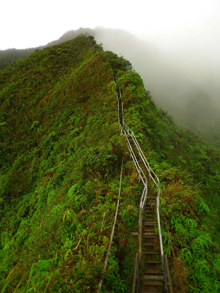 บันได  Haiku Stairs, ฮาวายประเทศ สหรัฐอเมริกา