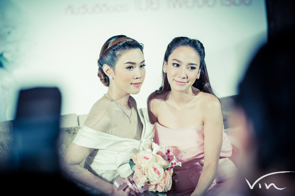 งานแต่งเมย์ เฟื่องอารมย์ หนุ่ม กรรชัย งานแต่งเมย์ เฟื่องอารมย์ หนุ่ม กรรชัย