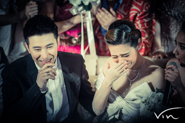 งานแต่งเมย์ เฟื่องอารมย์ หนุ่ม กรรชัย งานแต่งเมย์ เฟื่องอารมย์ หนุ่ม กรรชัย