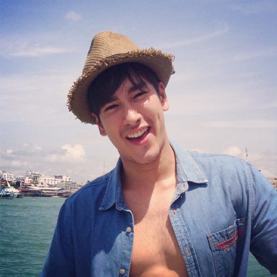 ณเดชน์ แม่แก้ว เที่ยวทะเล