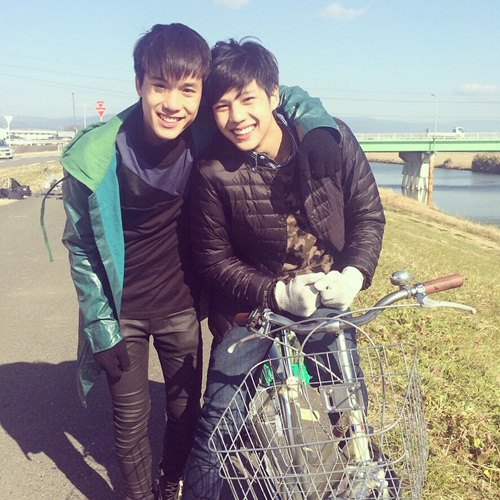ซันนี่ เก้า เจมส์ แบงค์ ซันนี่ เก้า เจมส์ แบงค์