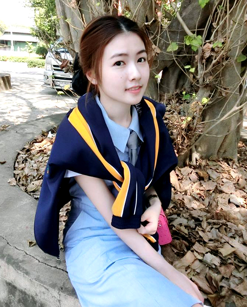 น้องเมย์ นักศึกษาพยาบาล น้องเมย์ นักศึกษาพยาบาล