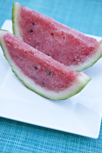 8 ไอเดียขนมหวานจากแตงโม อร่อยชุ่มฉ่ำน่าหม่ำสุด ๆ 8 ไอเดียขนมหวานจากแตงโม อร่อยชุ่มฉ่ำน่าหม่ำสุด ๆ