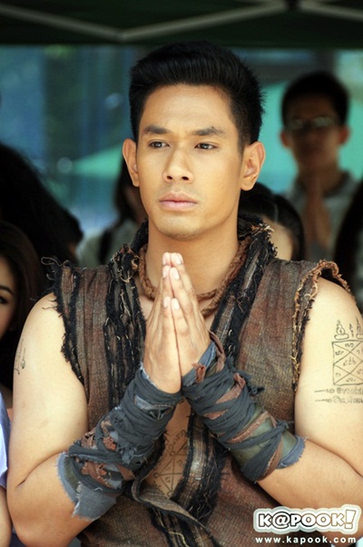 อ๋อม ไมค์ ปุ๊กลุ๊ก นาว นำทีมบวงสรวงละคร อตีตา อ๋อม ไมค์ ปุ๊กลุ๊ก นาว นำทีมบวงสรวงละคร อตีตา