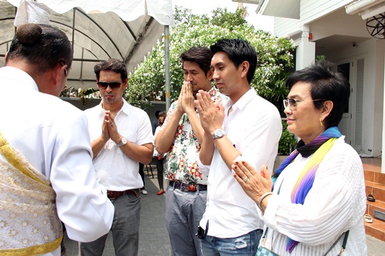 บวงสรวงละครกระสือมหานคร บวงสรวงละครกระสือมหานคร