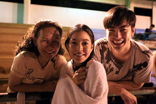 ตู่ นันทิดา รับบทสุดสะเทือนใจ แม่ ลูก ใช้สามีคนเดียวกัน ตู่ นันทิดา รับบทสุดสะเทือนใจ แม่ ลูก ใช้สามีคนเดียวกัน