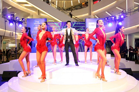 ก๊อท จักรพันธ์ การันตีโชว์สุดอลังการ ในคอนเสิร์ต 20 ปี ก๊อท จักรพันธ์ การันตีโชว์สุดอลังการ ในคอนเสิร์ต 20 ปี