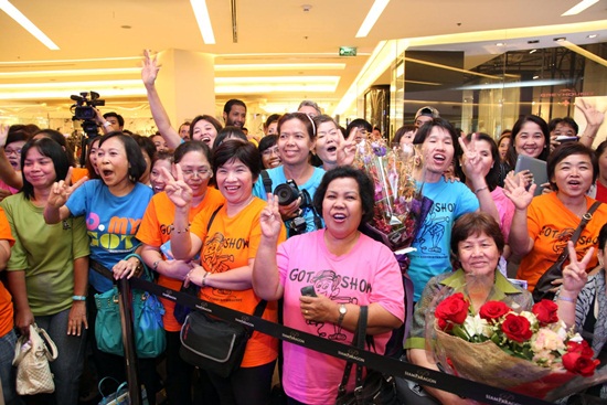 ก๊อท จักรพันธ์ การันตีโชว์สุดอลังการ ในคอนเสิร์ต 20 ปี ก๊อท จักรพันธ์ การันตีโชว์สุดอลังการ ในคอนเสิร์ต 20 ปี